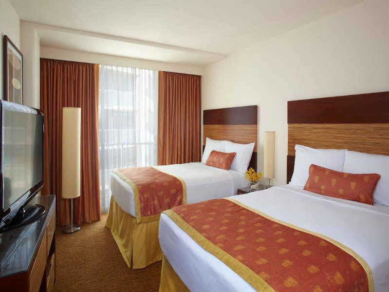 Hotel Orchid Kochi Dış mekan fotoğraf